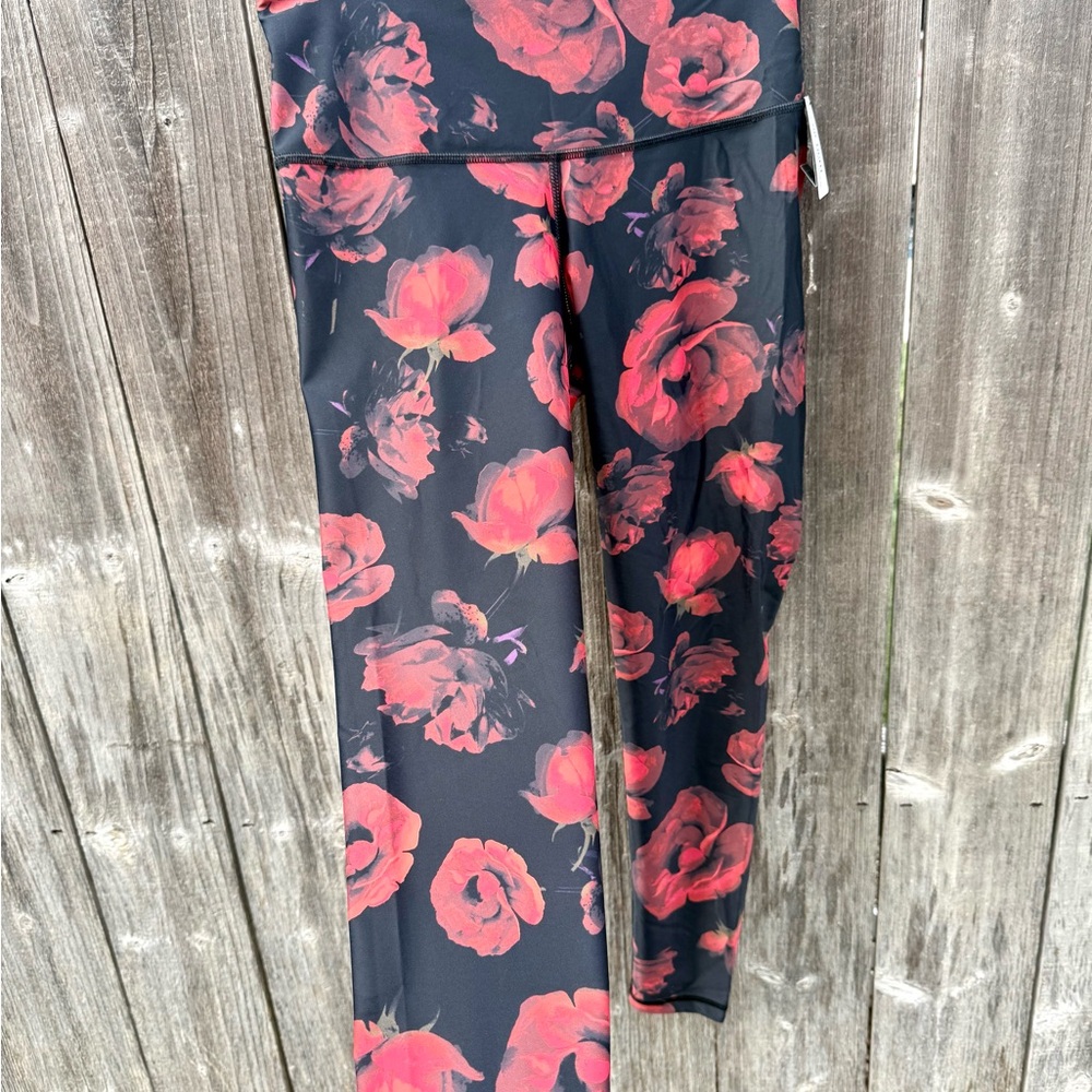 Victoria Sport Roses Are Red 7/8 Tight — Size Small (Petite)